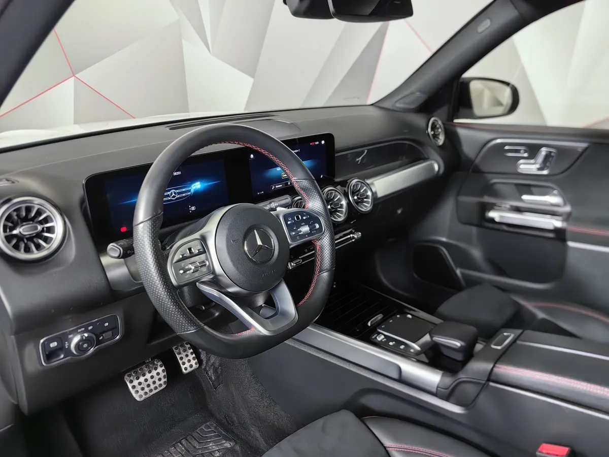 Mercedes-Benz GLB 200 8G-DCT 4MATIC (150 л.с.) Sport Белый в АВИЛОН. Слайд №19