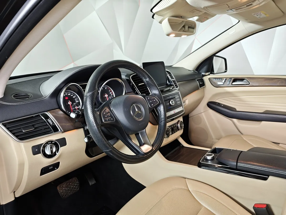 Mercedes-Benz GLE Купе 400 4MATIC 9G-TRONIC (333 л.с.) Особая серия Черный в АВИЛОН. Слайд №19