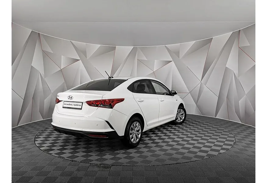 Hyundai Solaris 1.6 AT (123 л.с.) Comfort Белый в АВИЛОН. Слайд №2