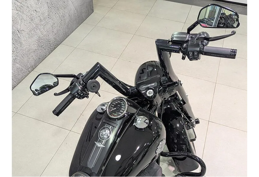 Harley-Davidson Road King Special 114 1923 см³ (106 л.с.) 1923 Черный в АВИЛОН. Слайд №5