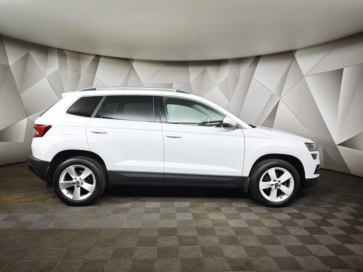 Skoda Karoq 1.4 AT FWD (150 л.с.) Ambition Белый в АВИЛОН. Слайд №6
