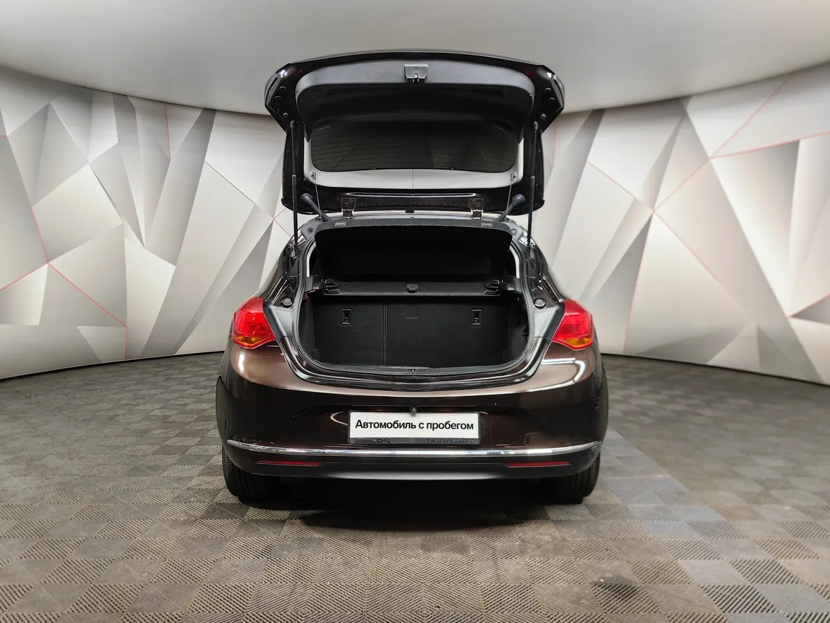 Opel Astra 1.6 MT (115 л.с.) Коричневый в АВИЛОН. Слайд №12