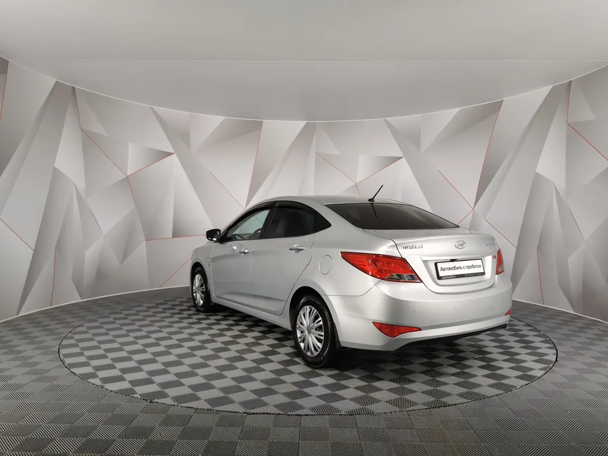Hyundai Solaris 1.6 AT (123 л.с.) Comfort Серебристый в АВИЛОН. Слайд №4