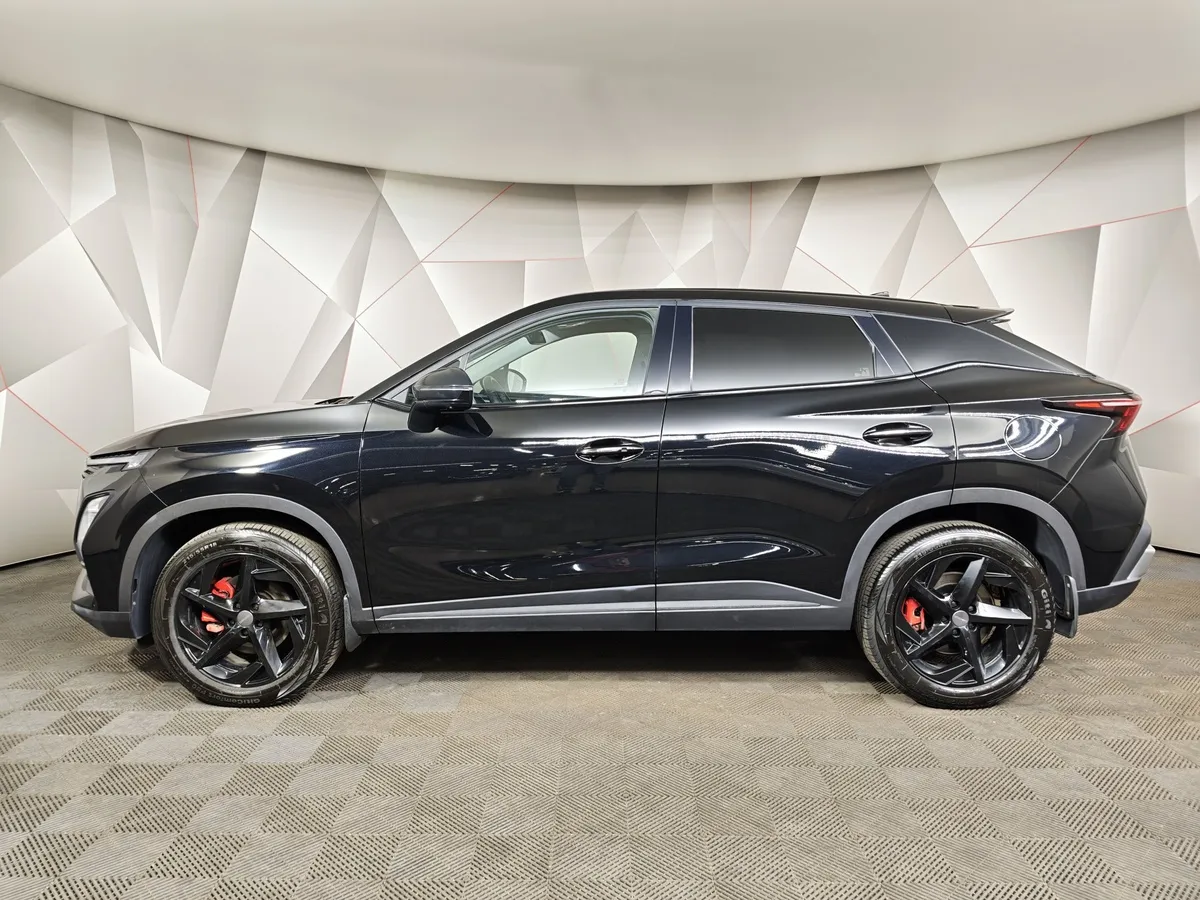 Omoda C5 1.6T DCT 4WD (150 л.с.) Supreme Черный в АВИЛОН. Слайд №5