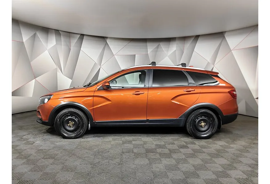 ВАЗ (Lada) Vesta 1.8 AMT (122 л.с.) Оранжевый в АВИЛОН. Слайд №5