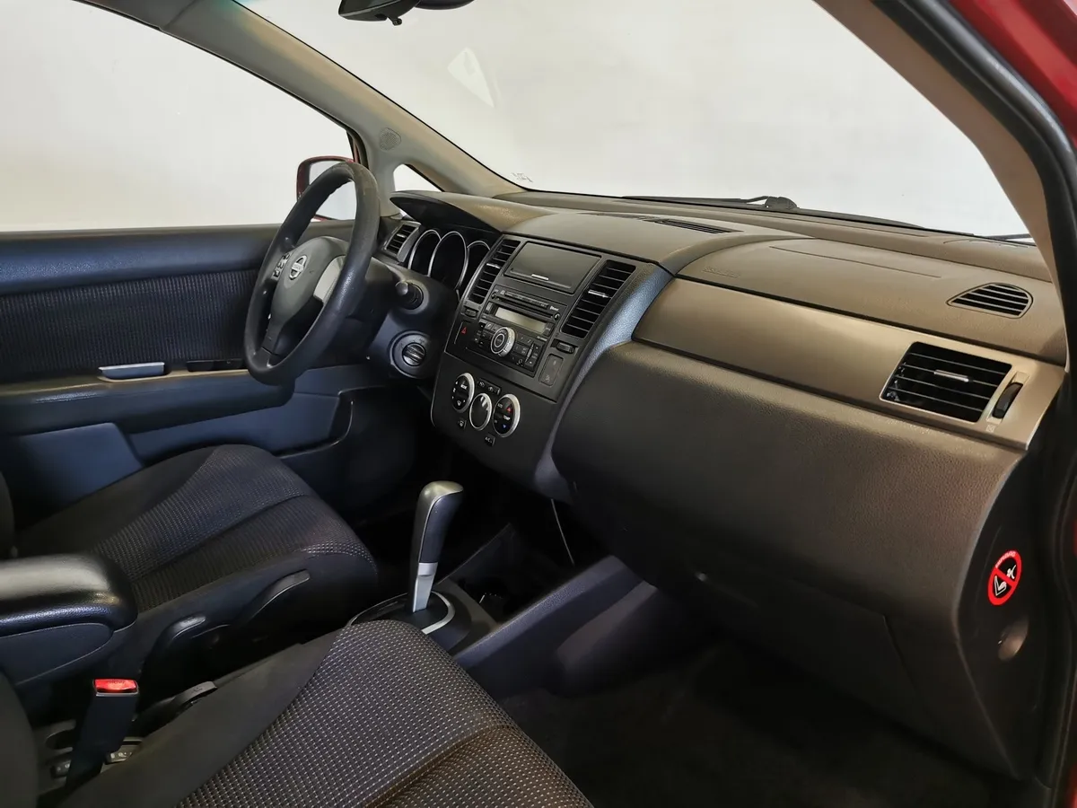 Nissan Tiida 1.6 AT (110 л.с.) Красный в АВИЛОН. Слайд №12
