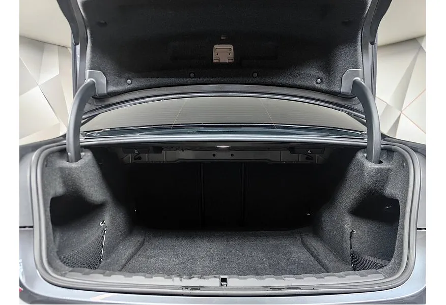 BMW 3 серия 320i xDrive (184 л.с.) Серый в АВИЛОН. Слайд №9