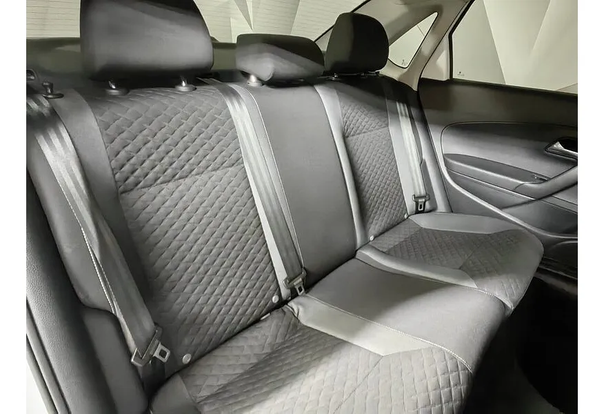 Volkswagen Polo 1.6 MT (105 л.с.) Trendline Белый в АВИЛОН. Слайд №17