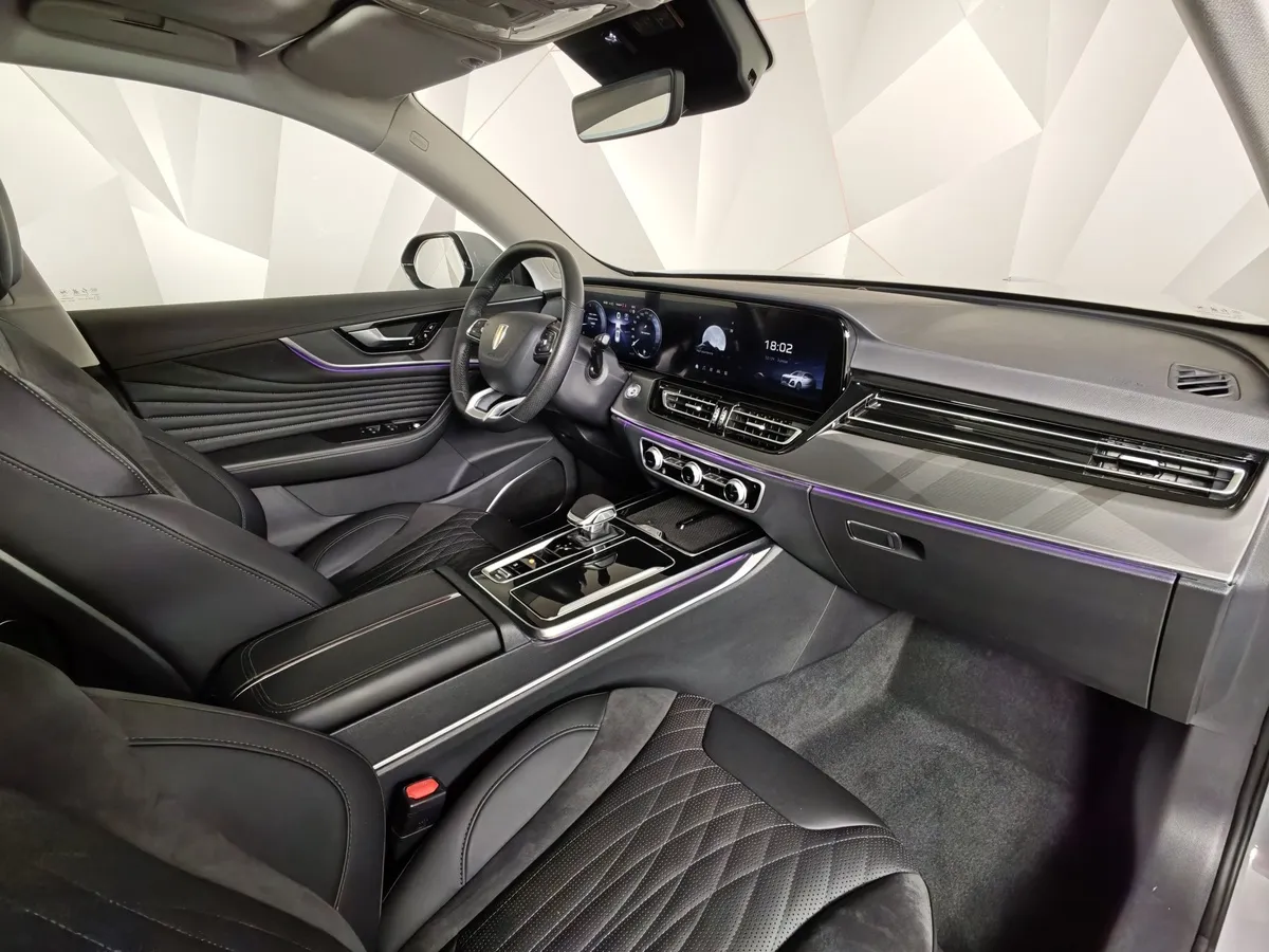 Hongqi HS5 2.0T AT 4WD (245 л.с.) Комфорт Серый в АВИЛОН. Слайд №13