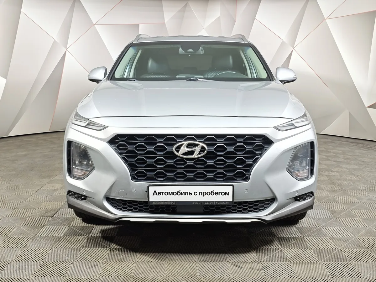 Hyundai Santa Fe 2.2 (200 л.с.) CRDi - 8AT High-tech Серый в АВИЛОН. Слайд №7