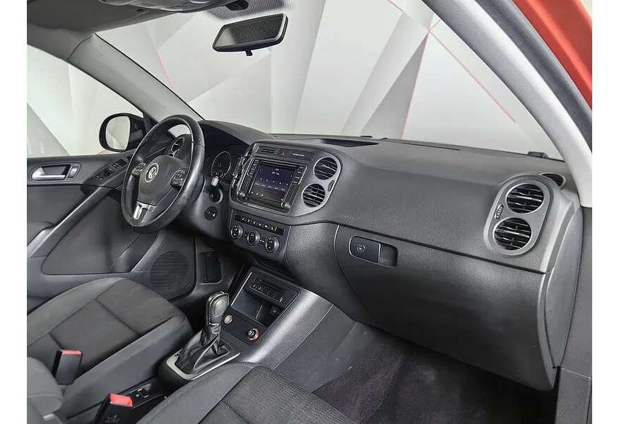 АВИЛОН - Volkswagen Tiguan 1.4 TSI BlueMotion DSG (150 л.с.) Sport&Style Оранжевый - slide 10