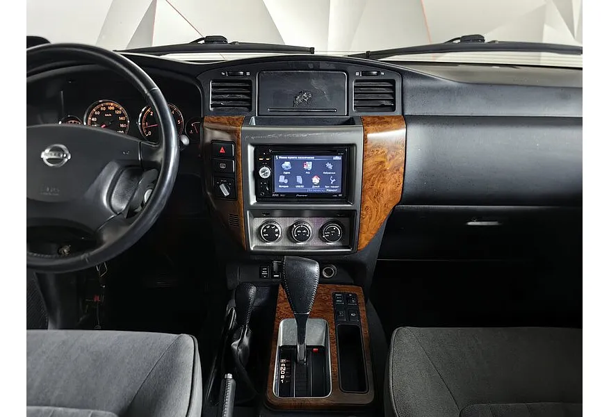 Nissan Patrol 3.0 Di AT (160 л.с.) Черный в АВИЛОН. Слайд №13