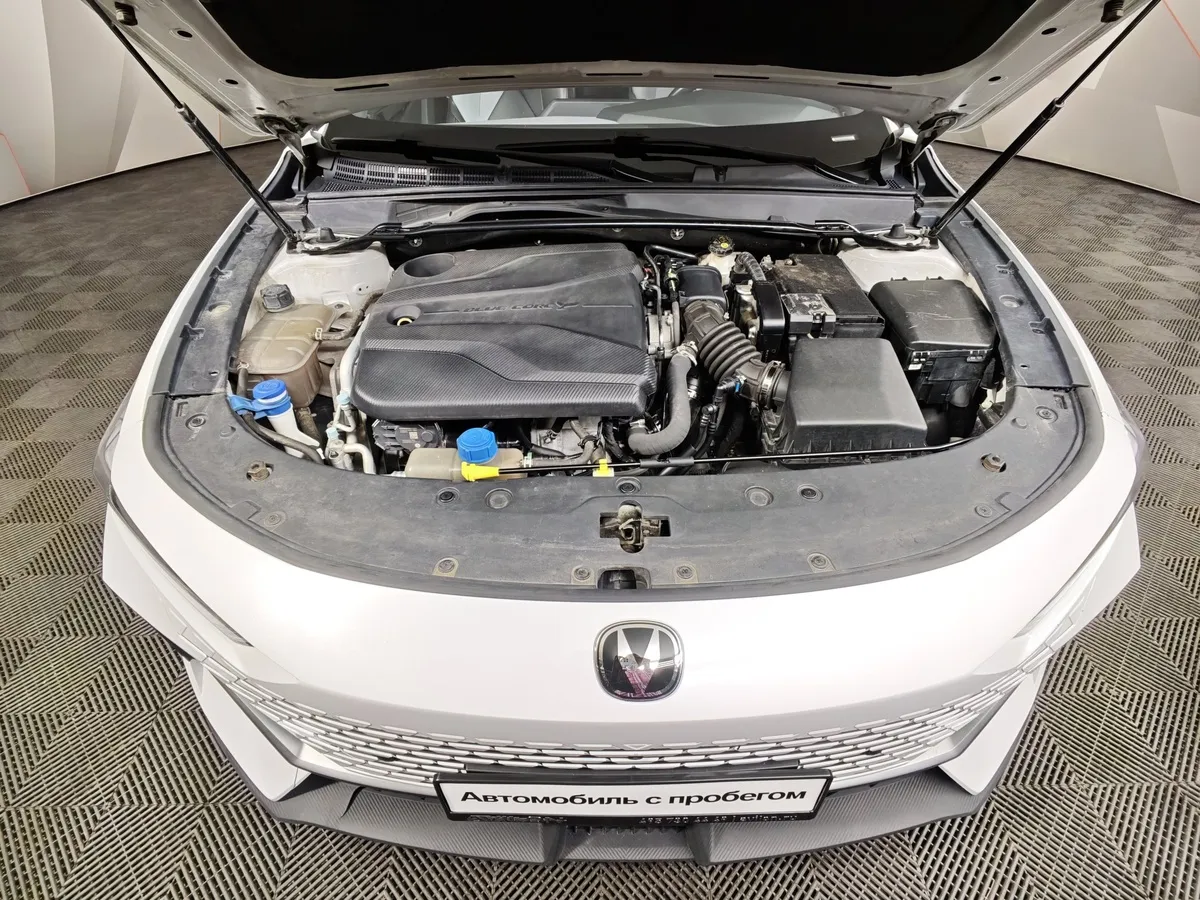 Changan UNI-V 1.5 AMT (181 л.с.) Tech Белый в АВИЛОН. Слайд №11