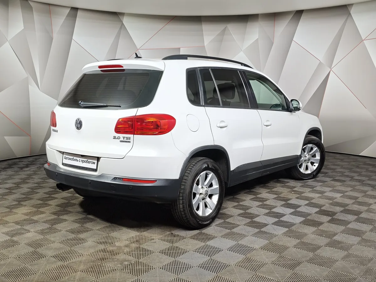 Volkswagen Tiguan 2.0 TSI 4Motion AT (180 л.с.) Sport & Style Белый в АВИЛОН. Слайд №2