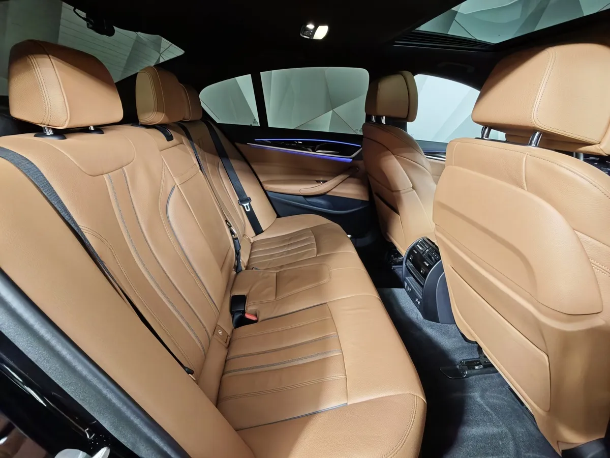 BMW 5 серия 520i Steptronic (184 л.с.) Base (Локальная сборка) Синий в АВИЛОН. Слайд №13