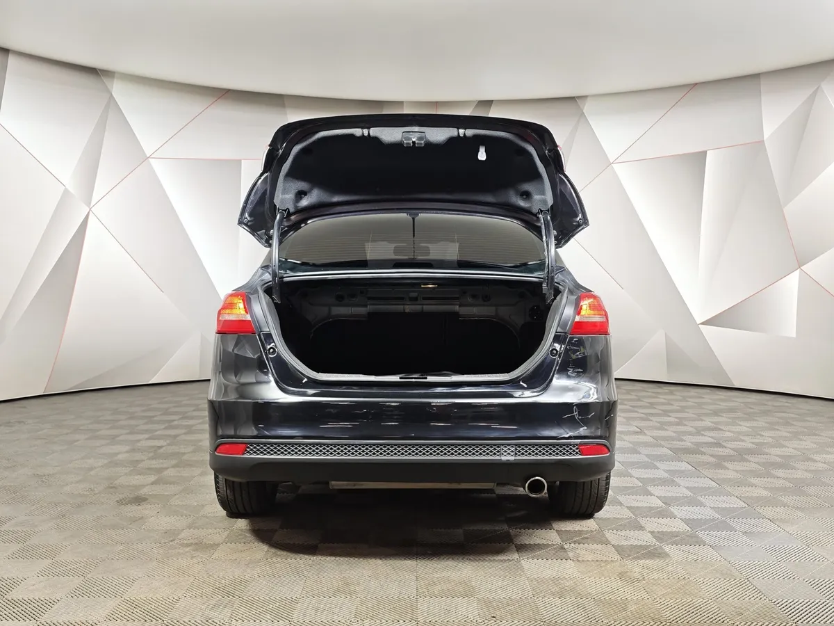 Ford Focus 1.5 EcoBoost AT (150 л.с.) Titanium Черный в АВИЛОН. Слайд №12