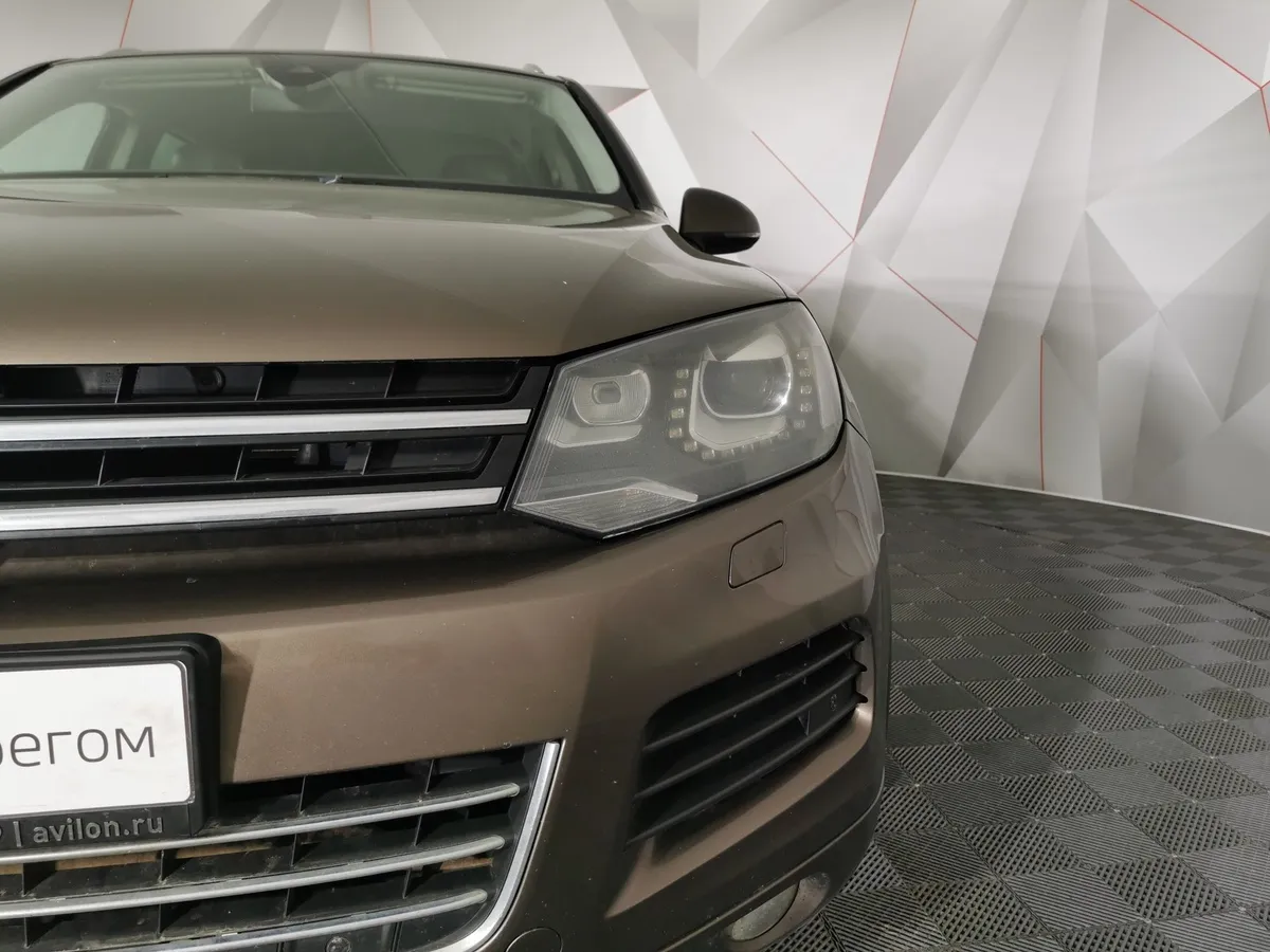 Volkswagen Touareg 3.0 TDI Tiptronic 4Motion (245 л.с.) V6 TDI Коричневый в АВИЛОН. Слайд №10