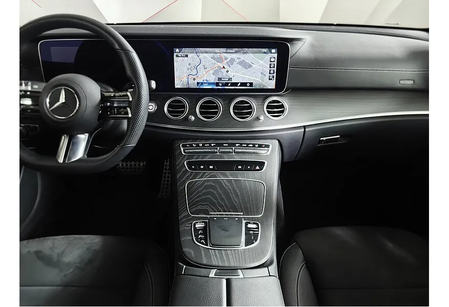 Mercedes-Benz E-Класс E 300 d 4MATIC 9G-TRONIC (249 л.с.) Sport Plus Черный в АВИЛОН. Слайд №15