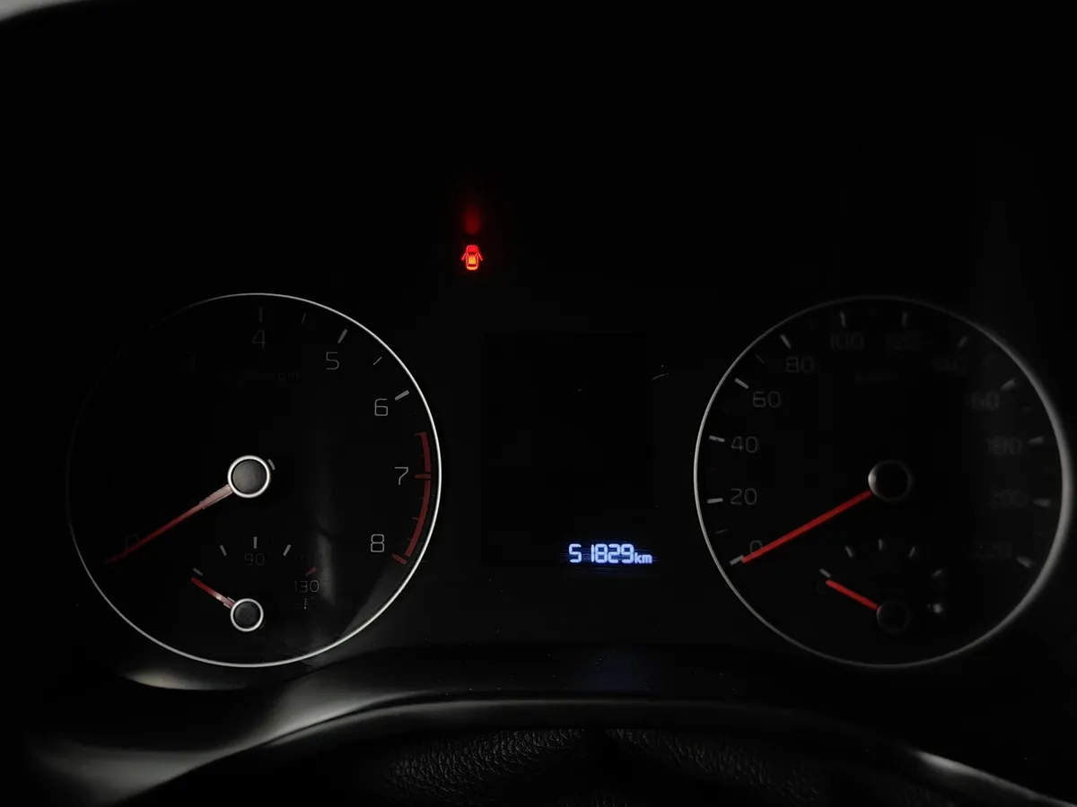 Kia Rio X 1.6 AT (123 л.с.) Luxe Серый в АВИЛОН. Слайд №17