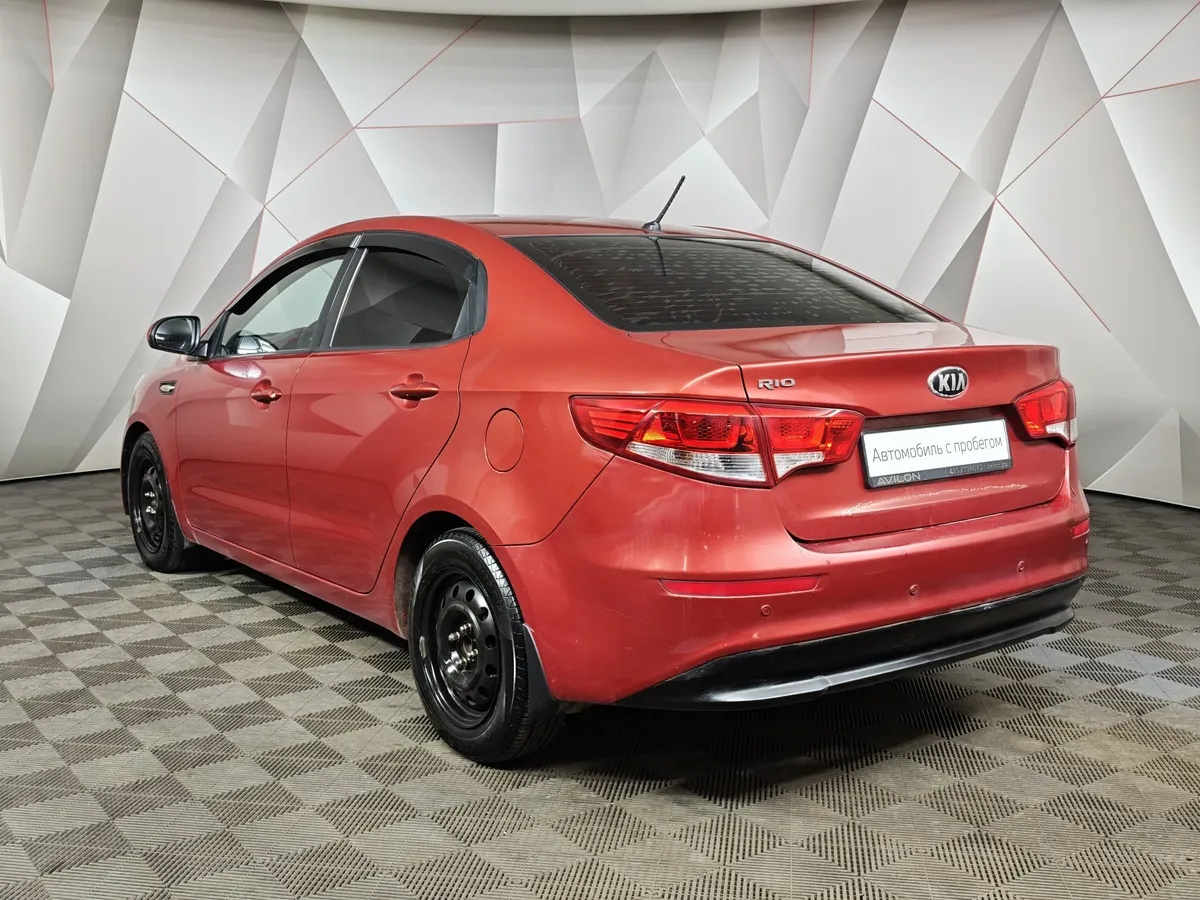 Kia Rio 1.6 AT (123 л.с.) Красный в АВИЛОН. Слайд №4