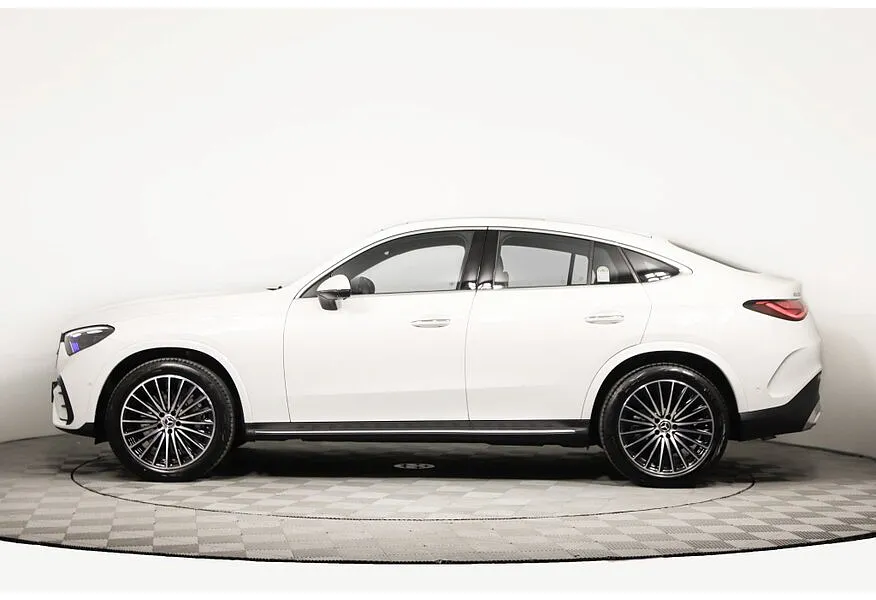 Mercedes-Benz GLC Купе 300 9G-TRONIC 4MATIC (272 л.с.) Белый в АВИЛОН. Слайд №2