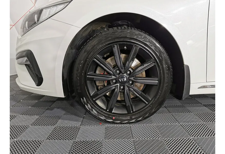 Kia Optima 2.4 GDI AT (188 л.с.) Luxe Белый в АВИЛОН. Слайд №18