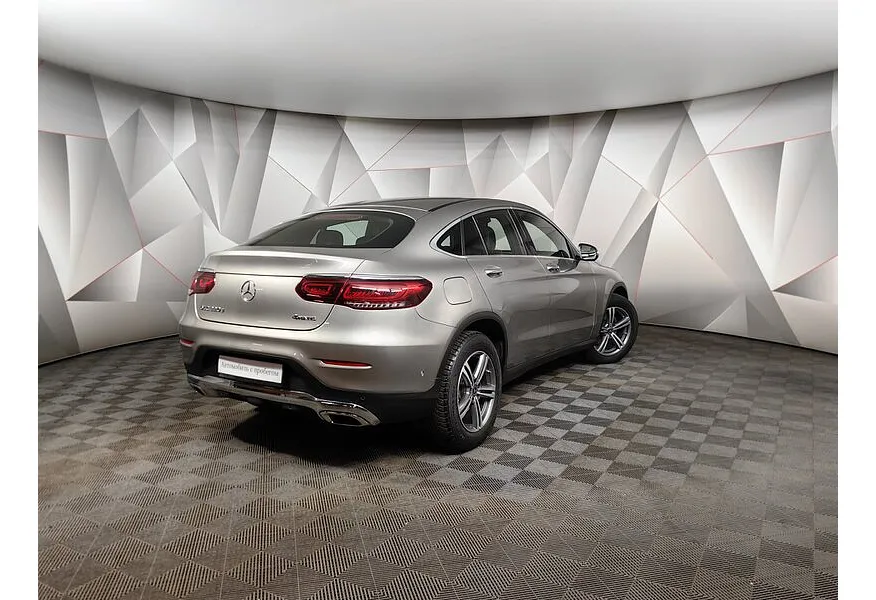 Mercedes-Benz GLC Купе 220 d 9G-TRONIC 4MATIC (194 л.с.) Premium Серебристый в АВИЛОН. Слайд №2