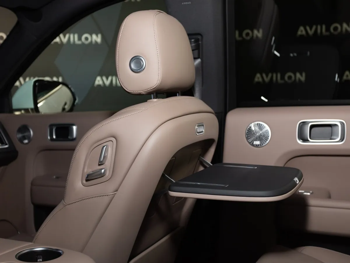 Li Auto L9 1.5 AT 4WD (449 л.с.) Ultra Белый в АВИЛОН. Слайд №14