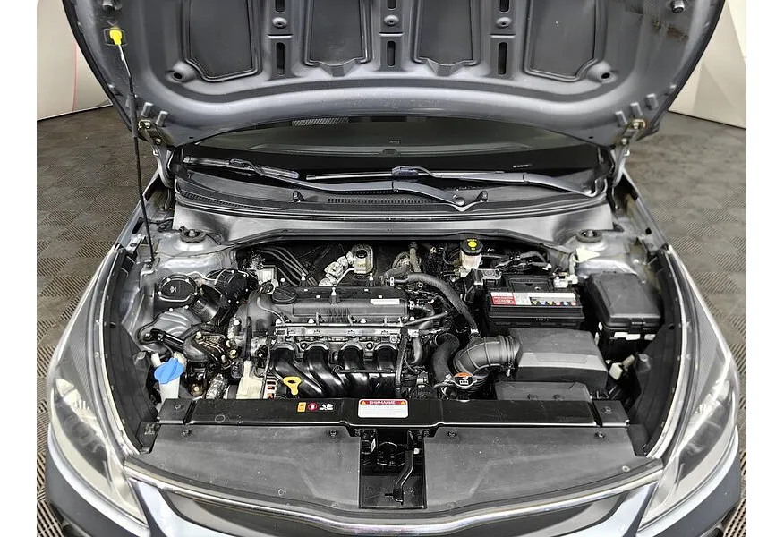 Kia Rio 1.6 MT (123 л.с.) Comfort Серый в АВИЛОН. Слайд №11