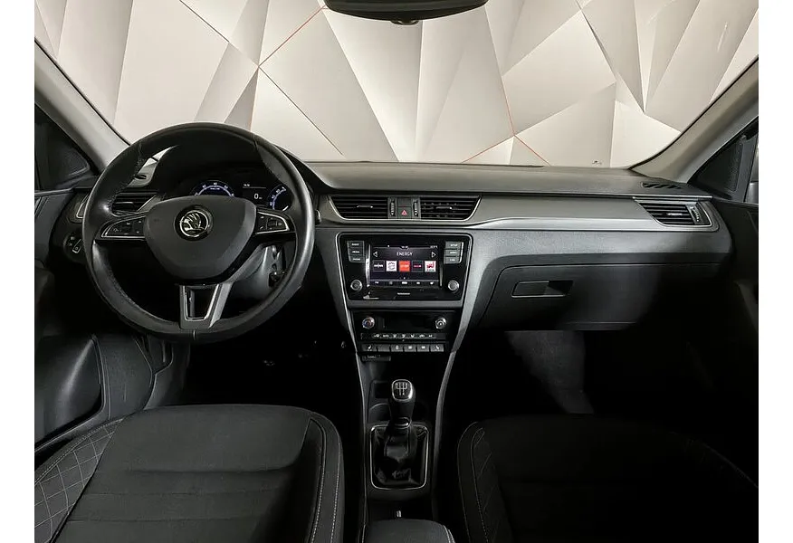 Skoda Rapid 1.6 MT (110 л.с.) Бежевый в АВИЛОН. Слайд №14