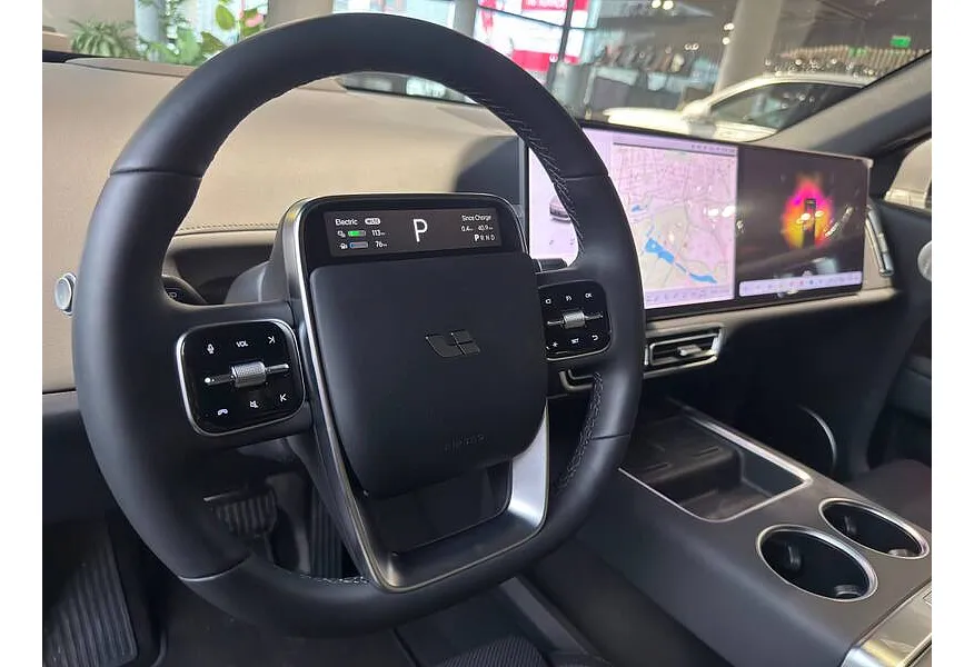 Li Auto L6 1.5 AT 4WD (150 л.с.) Max Серый в АВИЛОН. Слайд №6