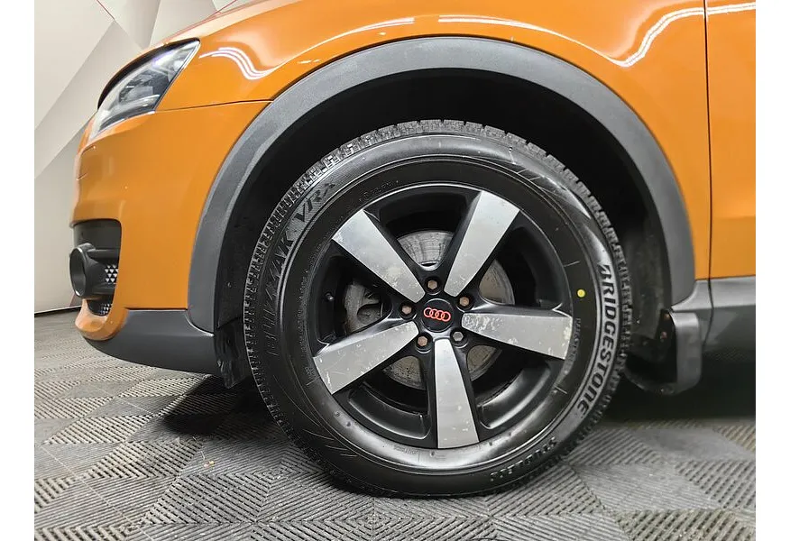 Audi Q3 2.0 TFSI quattro S tronic (211 л.с.) Оранжевый в АВИЛОН. Слайд №9