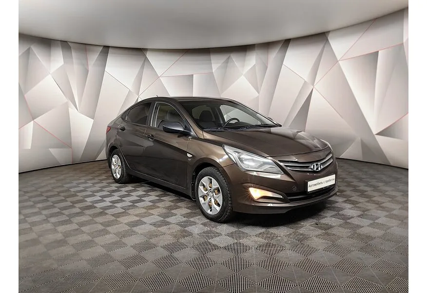Hyundai Solaris 1.6 MT (123 л.с.) Comfort Коричневый в АВИЛОН. Слайд №3