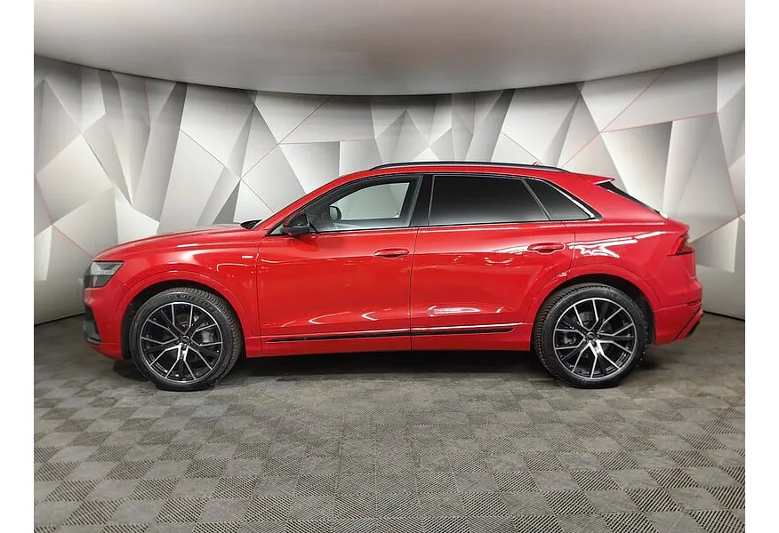 Audi Q8 45 TDI Tiptronic quattro (249 л.с.) Красный в АВИЛОН. Слайд №5