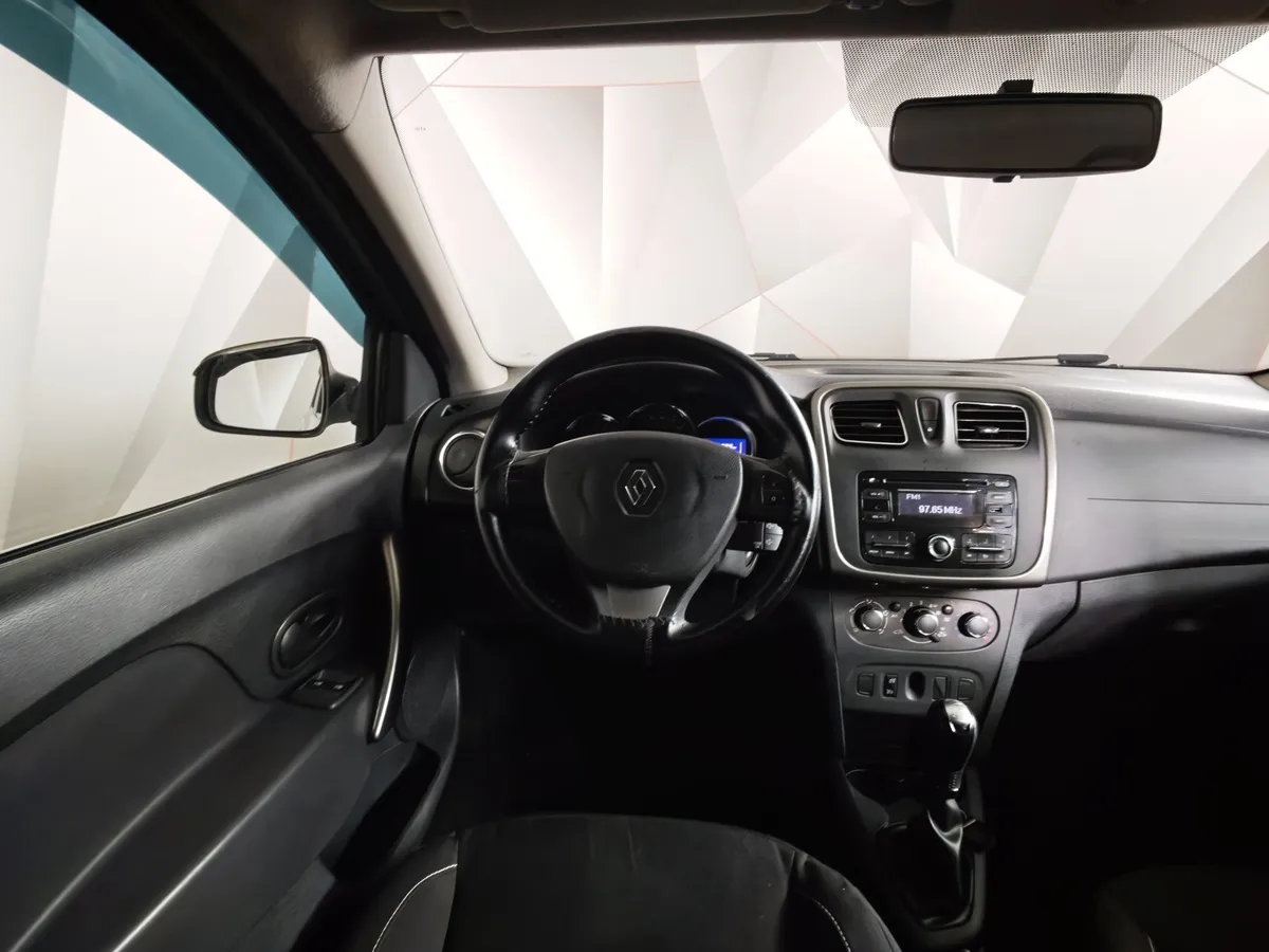 Renault Sandero 1.6 MT (102 л.с.) Privilege Бежевый в АВИЛОН. Слайд №19
