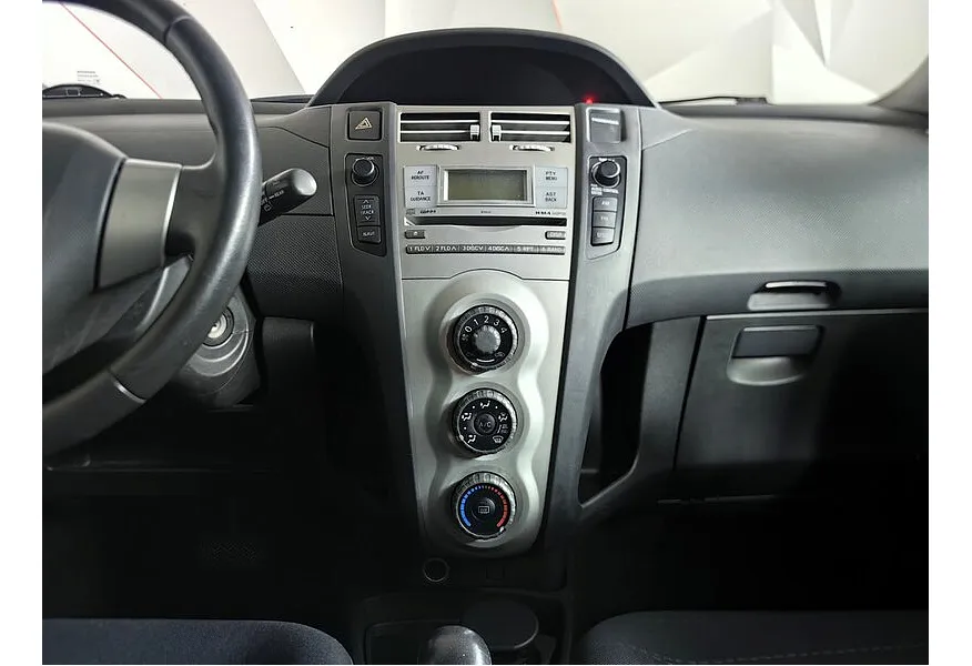 LIVE. Слайд №8