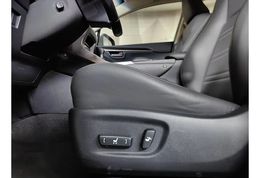 Lexus NX 200 CVT AWD (150 л.с.) Comfort Белый в АВИЛОН. Слайд №23