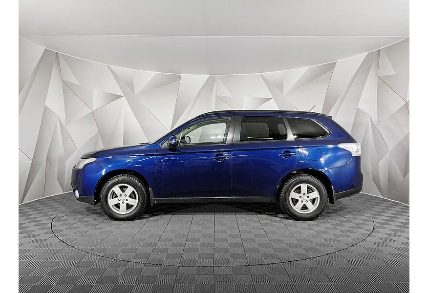 Mitsubishi Outlander 2.0 CVT 4WD (146 л.с.) Синий в АВИЛОН. Слайд №5 Mitsubishi Outlander 2.0 CVT 4WD (146 л.с.) Синий в АВИЛОН. Слайд №5