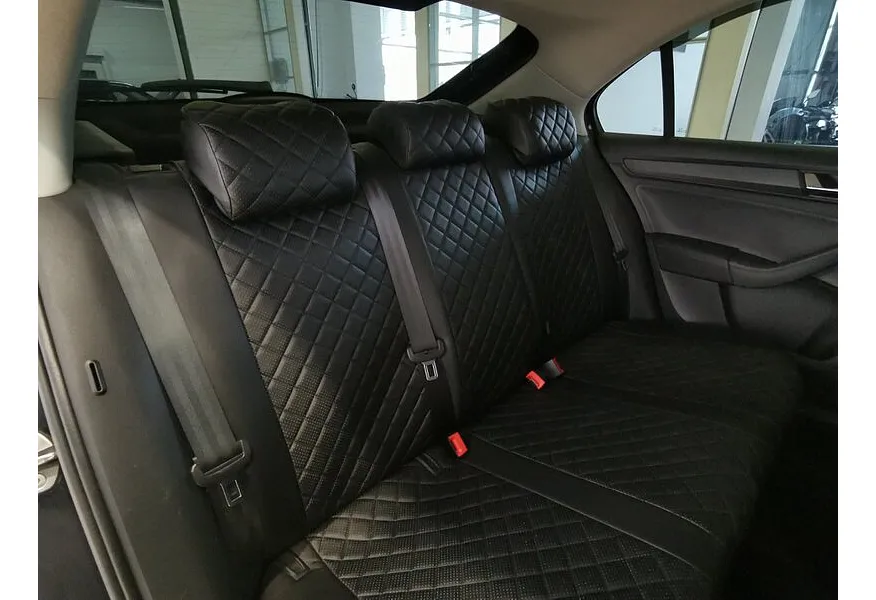 Skoda Rapid 1.6 AT (110 л.с.) Черный в АВИЛОН. Слайд №16