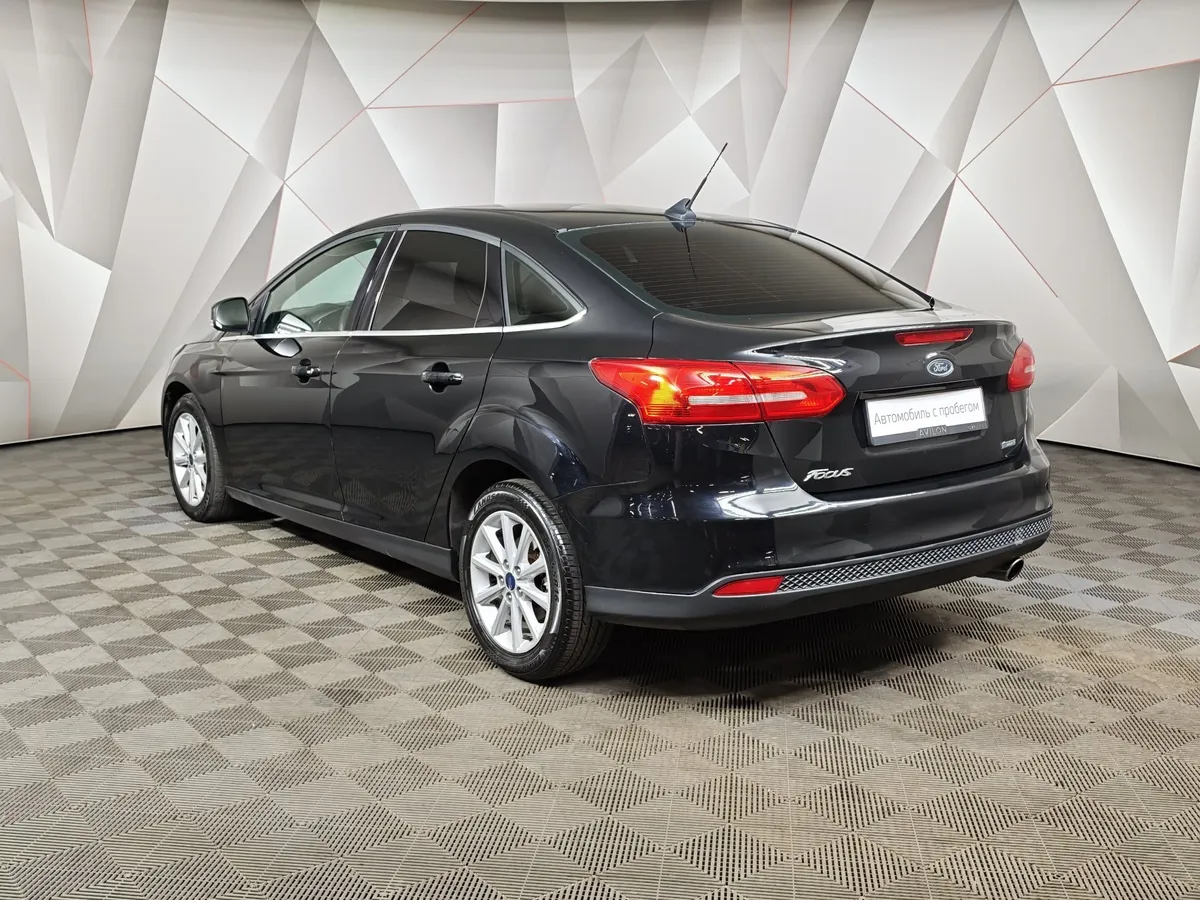 Ford Focus 1.5 EcoBoost AT (150 л.с.) Titanium Черный в АВИЛОН. Слайд №4