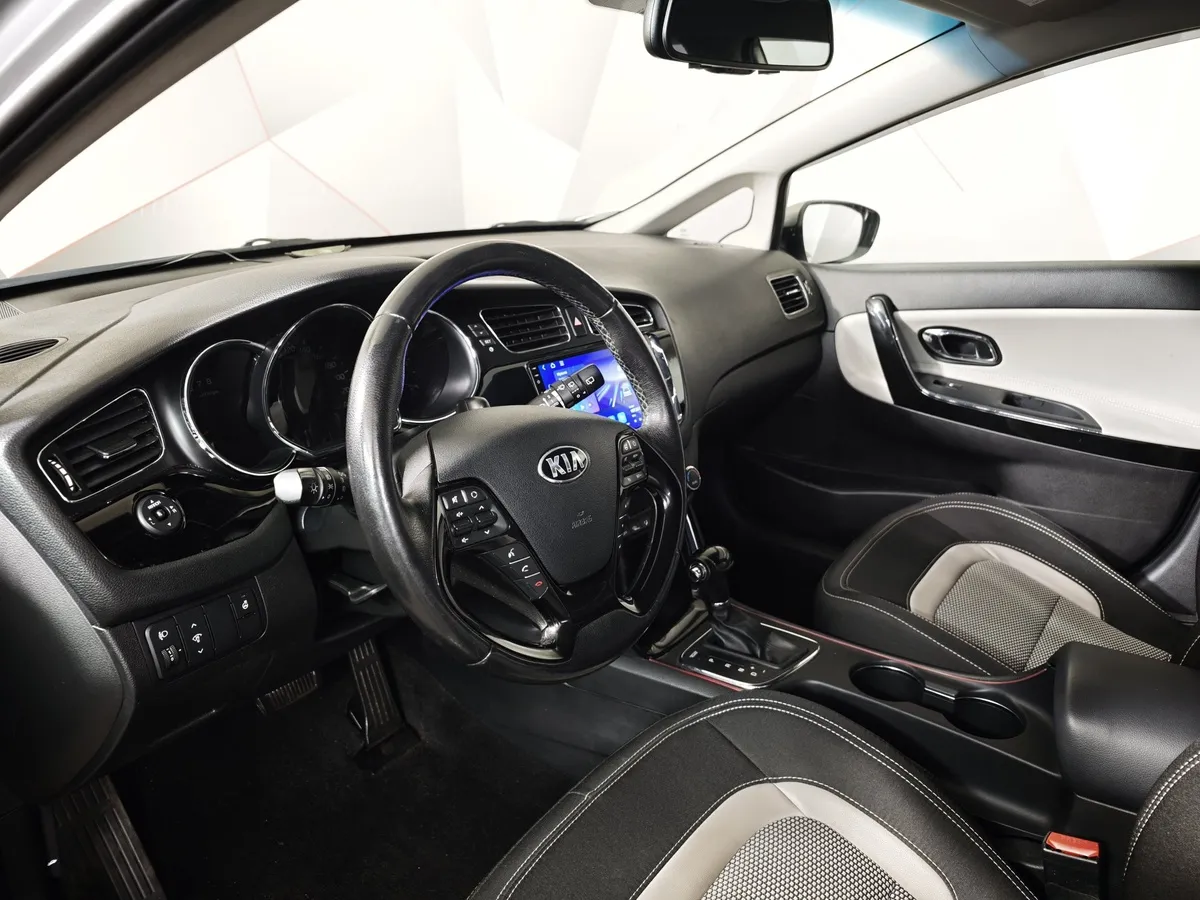 Kia Ceed 1.6 MPI AT (128 л.с.) Comfort Серебристый в АВИЛОН. Слайд №19