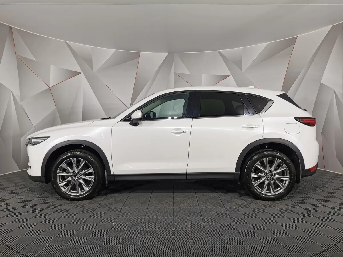 Mazda CX-5 2.5 AT AWD (194 л.с.) Белый в АВИЛОН. Слайд №5