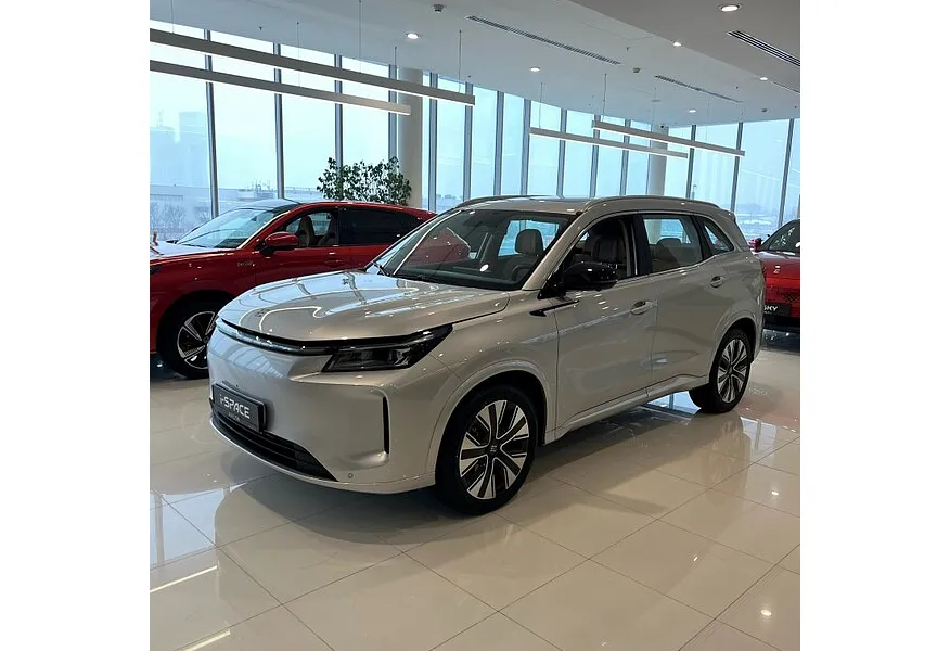 АВИЛОН - EVOLUTE i-SPACE 1.5 CVT (218 л.с.) (5 мест) Серебристый - slide 9548550