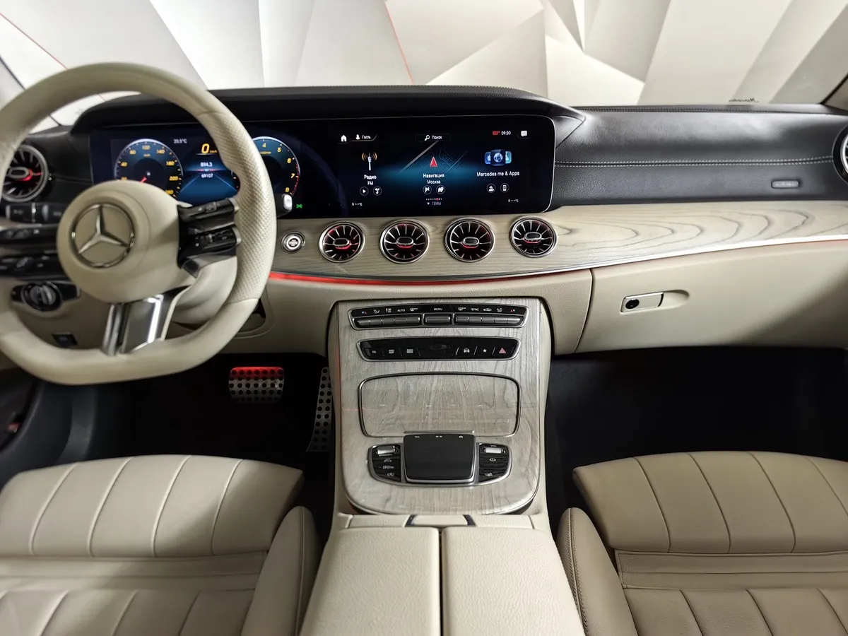 Mercedes-Benz E-Класс E 200 4MATIC G-TRONIC (184 л.с.) Sport Черный в АВИЛОН. Слайд №14
