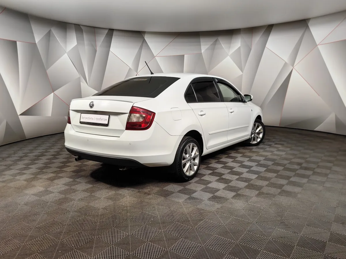 Skoda Rapid 1.4 TSI DSG (125 л.с.) Active Белый в АВИЛОН. Слайд №2