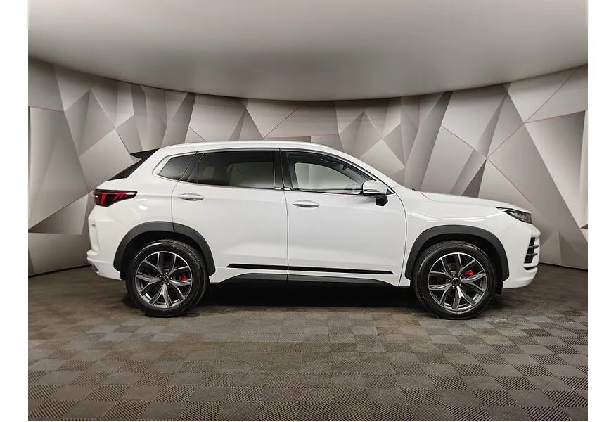 EXEED LX 1.6T DCT 4WD (150 л.с) Premium Plus Белый в АВИЛОН. Слайд №6