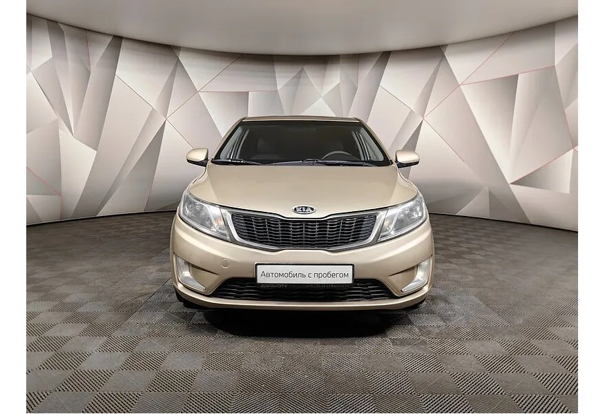 Kia Rio 1.4 MT (107 л.с.) Бежевый в АВИЛОН. Слайд №7