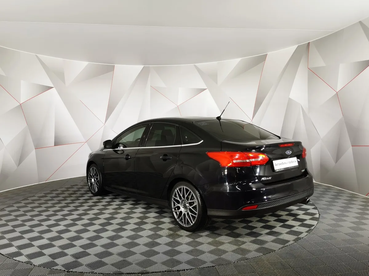 Ford Focus 1.6 Ti-VCT PowerShift (125 л.с.) SYNC Edition Черный в АВИЛОН. Слайд №4
