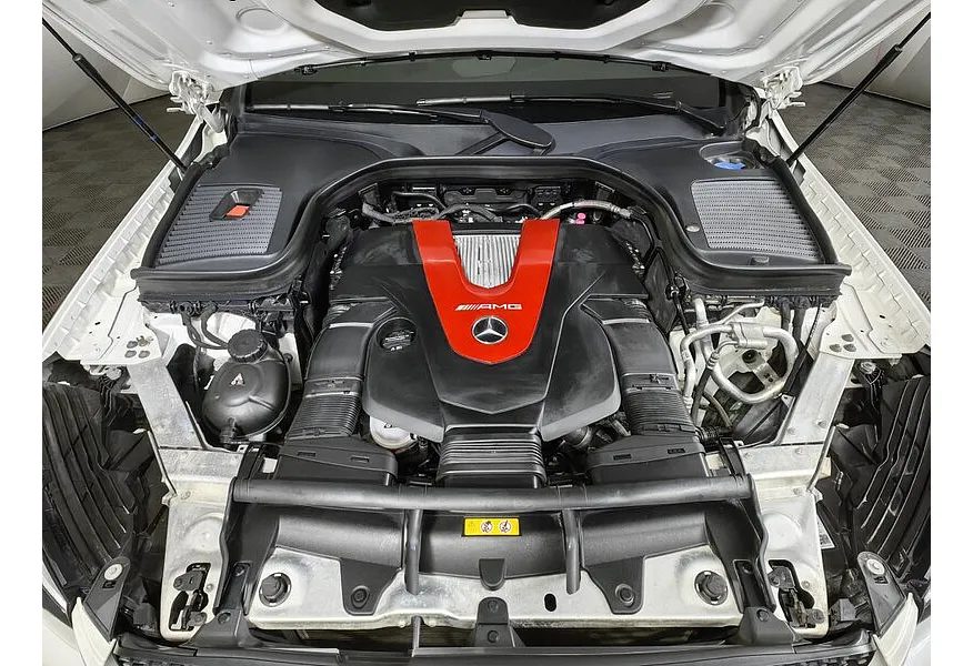 Mercedes-Benz GLC Купе 43 AMG 9G-TRONIC 4MATIC (367 л.с.) Особая серия Белый в АВИЛОН. Слайд №11