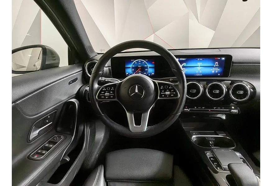 Mercedes-Benz A-Класс A 200 7G-DCT (150 л.с.) Progressive Серебристый в АВИЛОН. Слайд №20